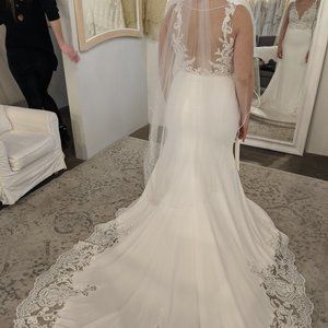 NEW  Pronovias Erandi Crepe/Lace Wedding Gown